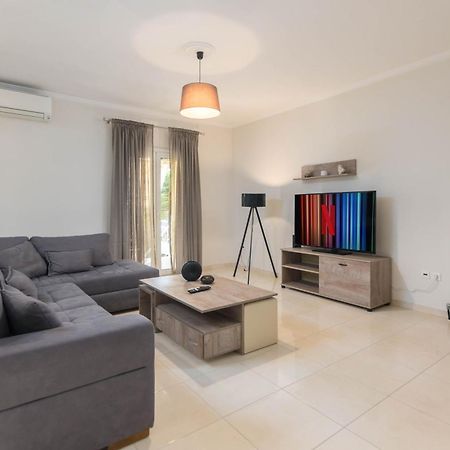 Διωροφη Μεζονετα-2Km Απο Το Κεντρο-Iliana House Alepou Exterior foto