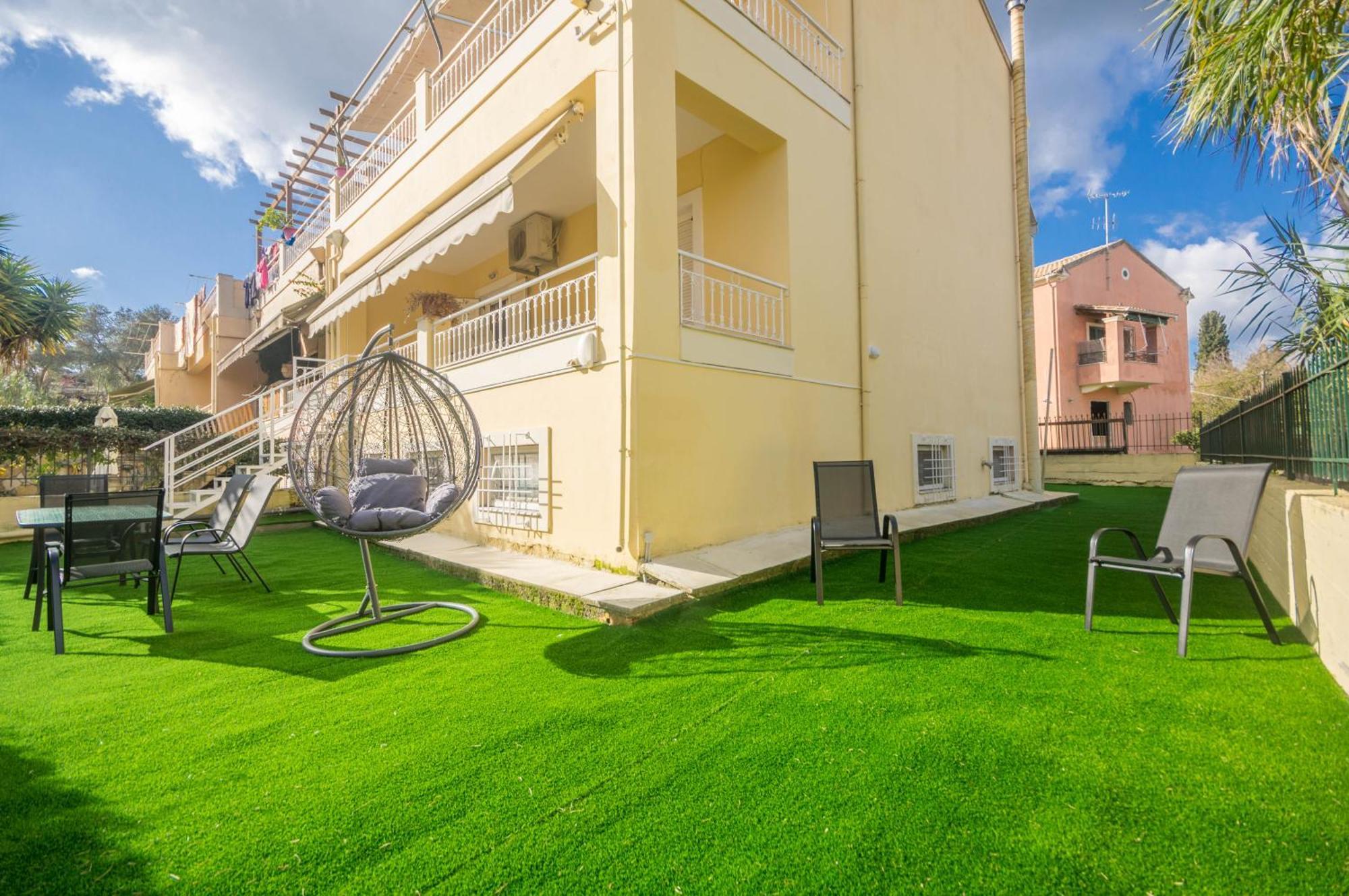 Διωροφη Μεζονετα-2Km Απο Το Κεντρο-Iliana House Alepou Exterior foto
