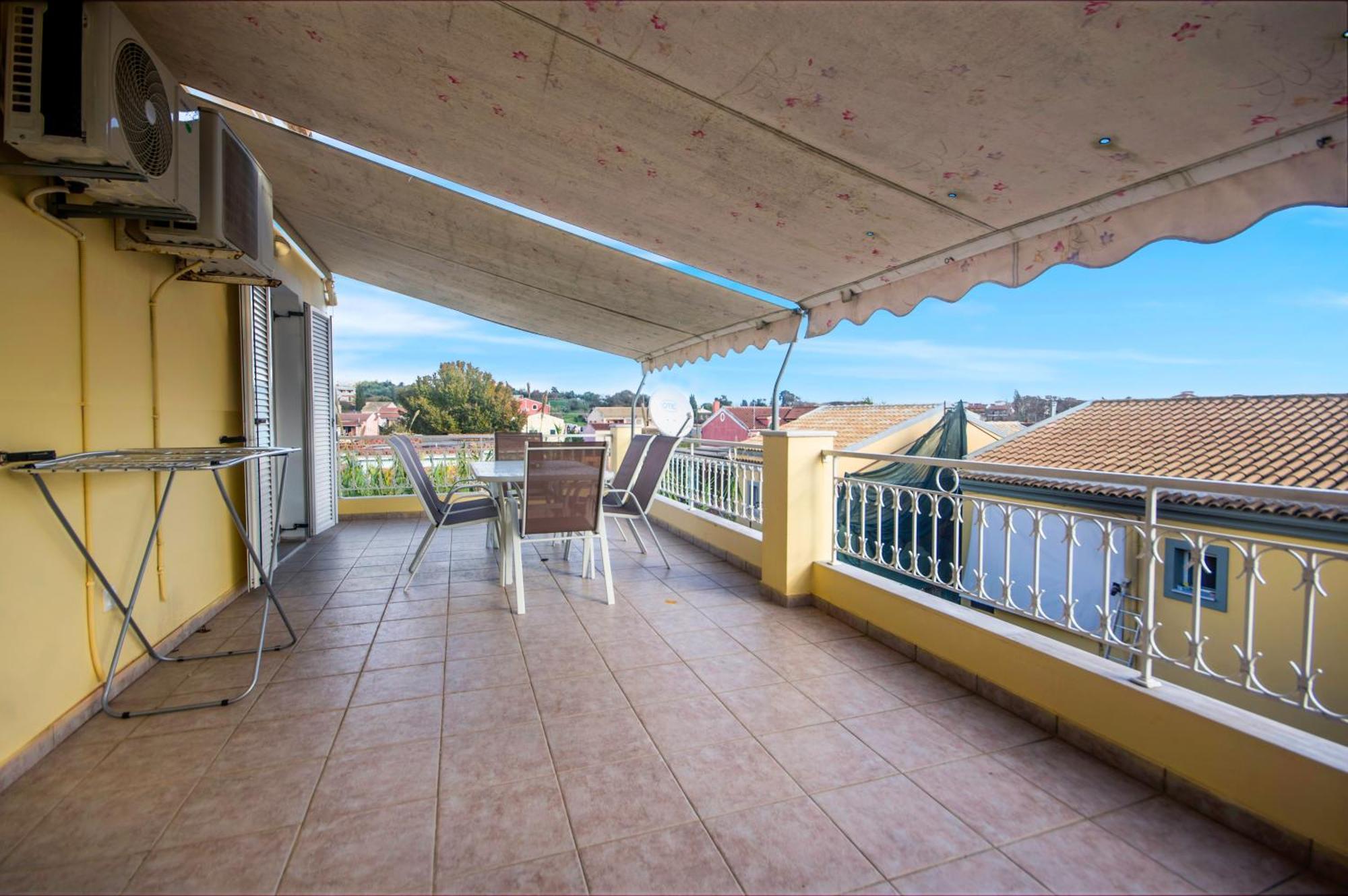 Διωροφη Μεζονετα-2Km Απο Το Κεντρο-Iliana House Alepou Exterior foto
